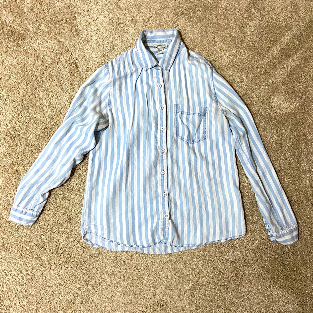 Forever 21 Button Down Blouse
